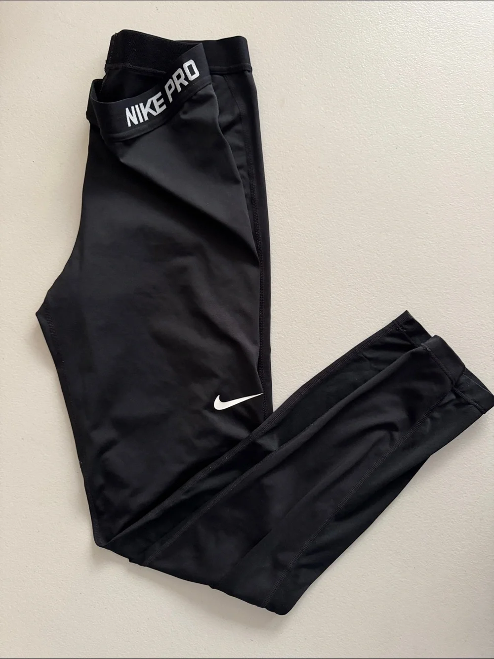 Nike stretchy leggings